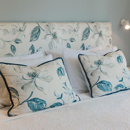 Revive On Oakview Boutique Beauty And Accommodation Ashburton Buitenkant foto