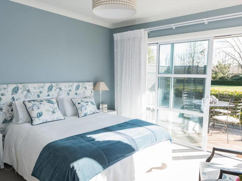 Revive On Oakview Boutique Beauty And Accommodation Ashburton Buitenkant foto
